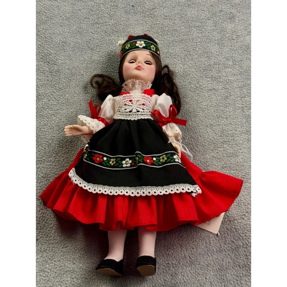 Effanbee Czechoslovakia Doll Wonderful World of Effanbee International 1123 11in